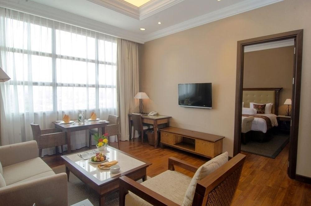 The Sunan Hotel Solo Екстериор снимка