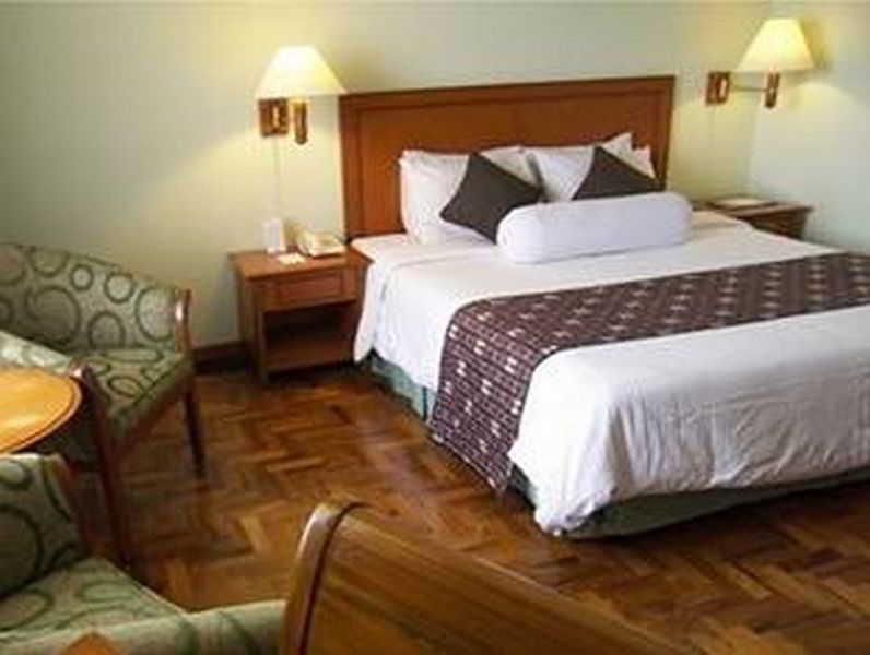 The Sunan Hotel Solo Екстериор снимка