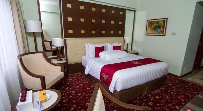 The Sunan Hotel Solo Екстериор снимка